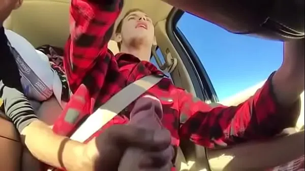 XXX Paille en voiture avec un ami meilleures vidéos