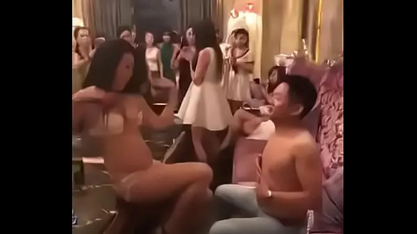 XXX Sexy girl in Karaoke in Cambodia Video teratas