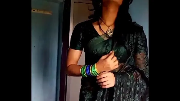 XXX Crossdresser in green saree κορυφαία βίντεο