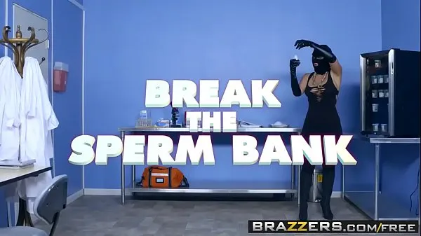 XXX Brazzers - Doctor Adventures - Phoenix Marie Charles Dera and Michael Vegas - Break The Sperm Bank bästa videoklipp