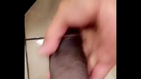 XXX He seen my dick and wanted to stroke it at the gym nejlepších videí