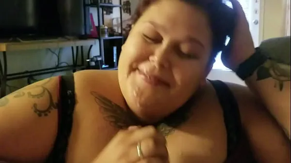 XXX Bbw wife sucks my cock and lets me cum on her face suosituinta videota