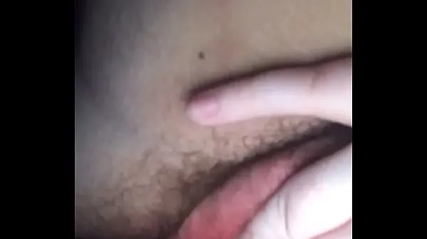 XXX Virgin drückt drei Finger in sieTop-Videos