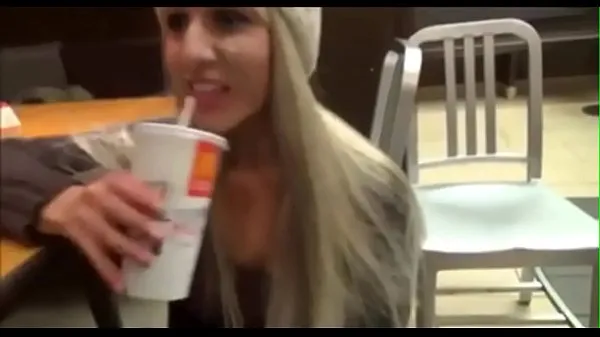 XXX Cummed on my girlfriends face at mcdonalds bästa videoklipp