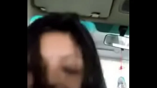 XXX Sexe avec sa petite amie indienne dans la voiture meilleures vidéos