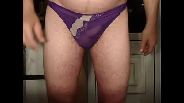 XXX me pissing through the wife's panties and drinking it meilleures vidéos