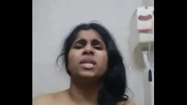 XXX Chaud mallu kerala MILF se masturber dans salle de bain - putain sexy face réactions meilleures vidéos