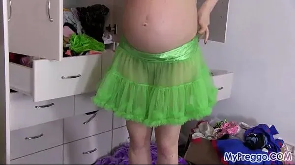 XXX Pigtail Pregnant Anny Wardrobe Funvideo principali