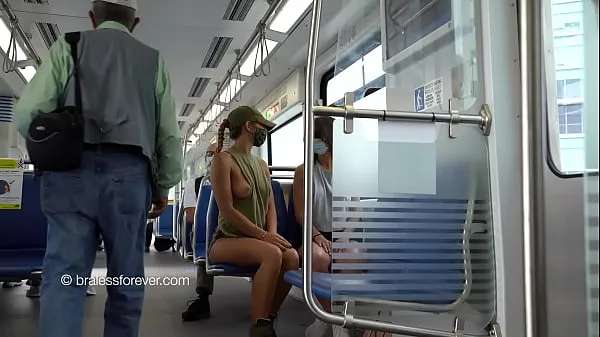 XXX Sideboob dans le train meilleures vidéos