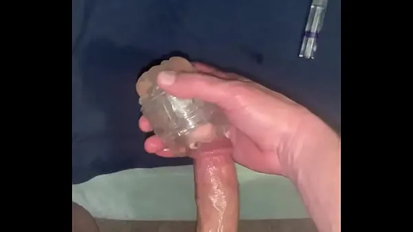 XXX Solo Masculino afiando e gozando com um quickshot Fleshlight principais vídeos