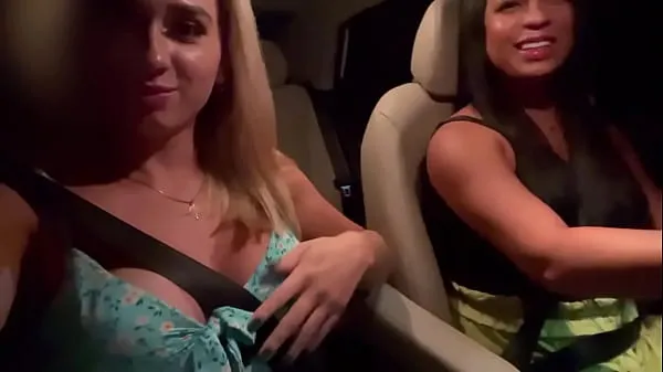 Najboljši videoposnetki XXX Trailer)Last day of carnival me and my friend stephani lira were looking for someone to have sex with