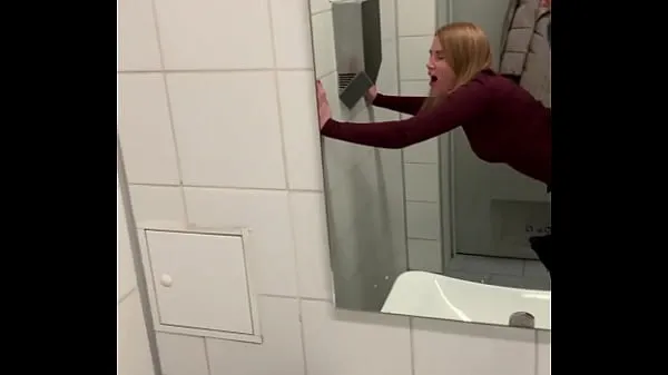 XXX SugarNadya fucks in the airport bathroom right before her flight legnépszerűbb videó