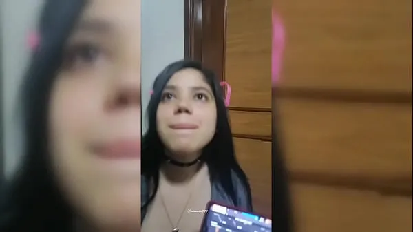 XXX My GIRLFRIEND INTERRUPTS ME In the middle of a FUCK game. (Colombian viral video toppvideoer