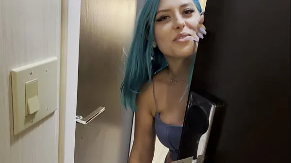 XXX Casting Curvy: Blue Hair Thick Porn Star BEGS to Fuck Delivery Guy سرفہرست ویڈیوز