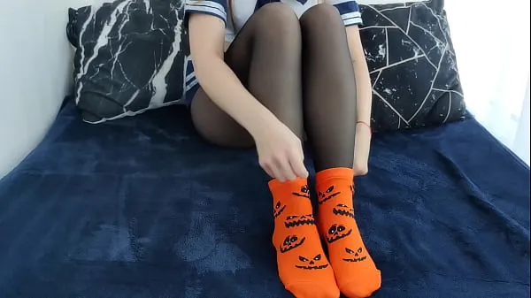 XXX Sockjob in Orange Halloween socks أفضل مقاطع الفيديو