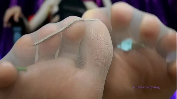 XXX Goddess Diamante femdom foot fetish pantyhose giantess mistress soles pantyhose feet κορυφαία βίντεο